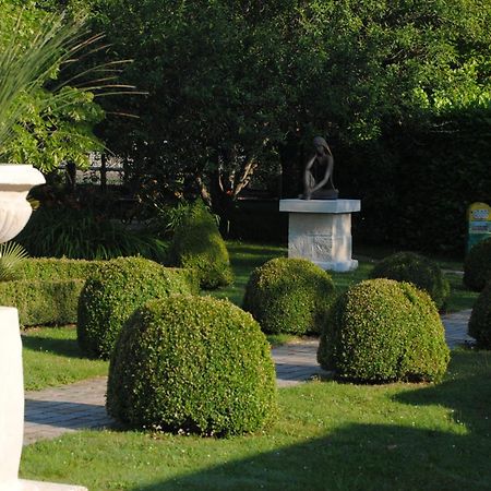 Les Insolites Du Grand Logis Marchais  ภายนอก รูปภาพ