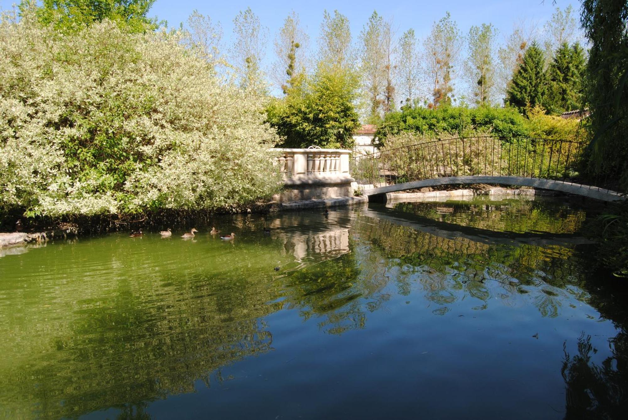 Les Insolites Du Grand Logis Marchais  ภายนอก รูปภาพ